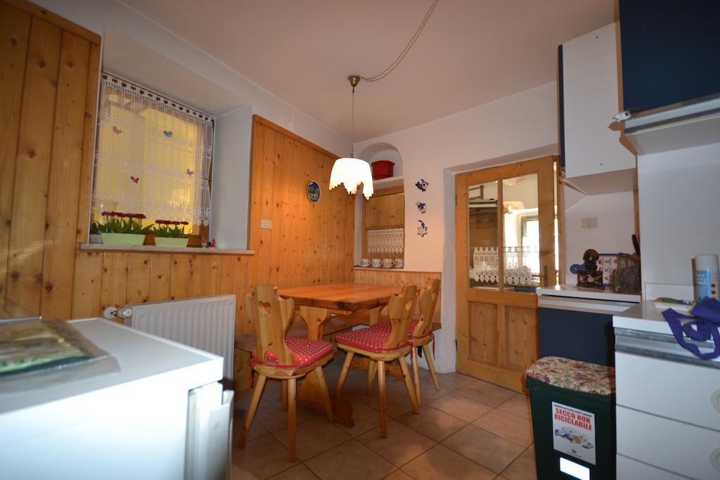 B&B La Tana Dell'Orso - Die Baerenhoehle Castello-Molina di Fiemme Chambre photo